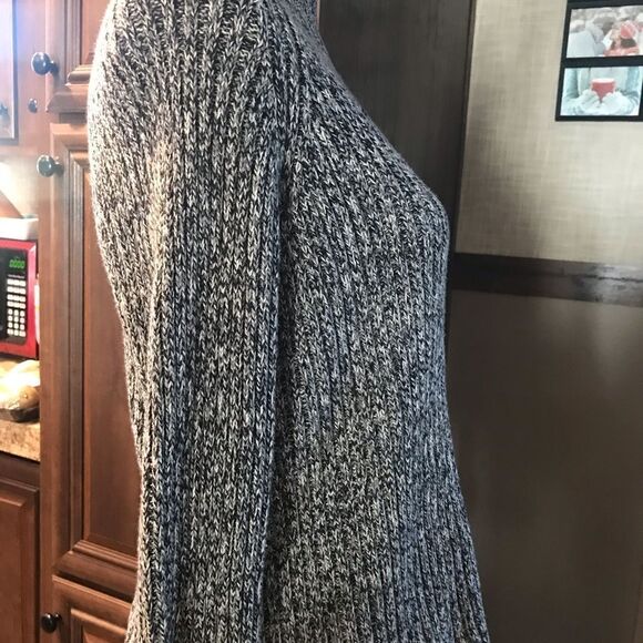 SO Size XL gray long sleeve sweater women’s - Picture 4 of 12